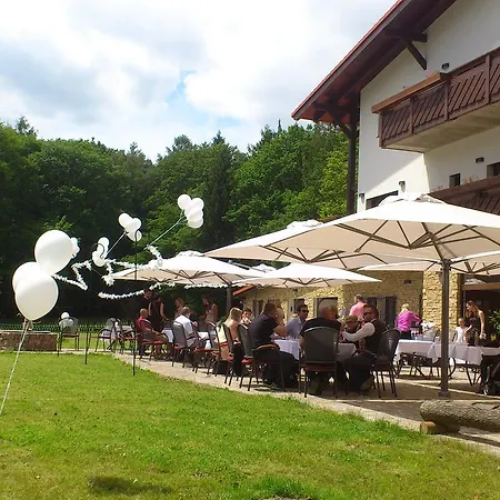 Penzion Restaurace & Rochota 4*